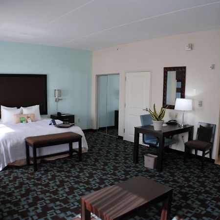 Hampton Inn & Suites Nashville At Opryland Habitación foto