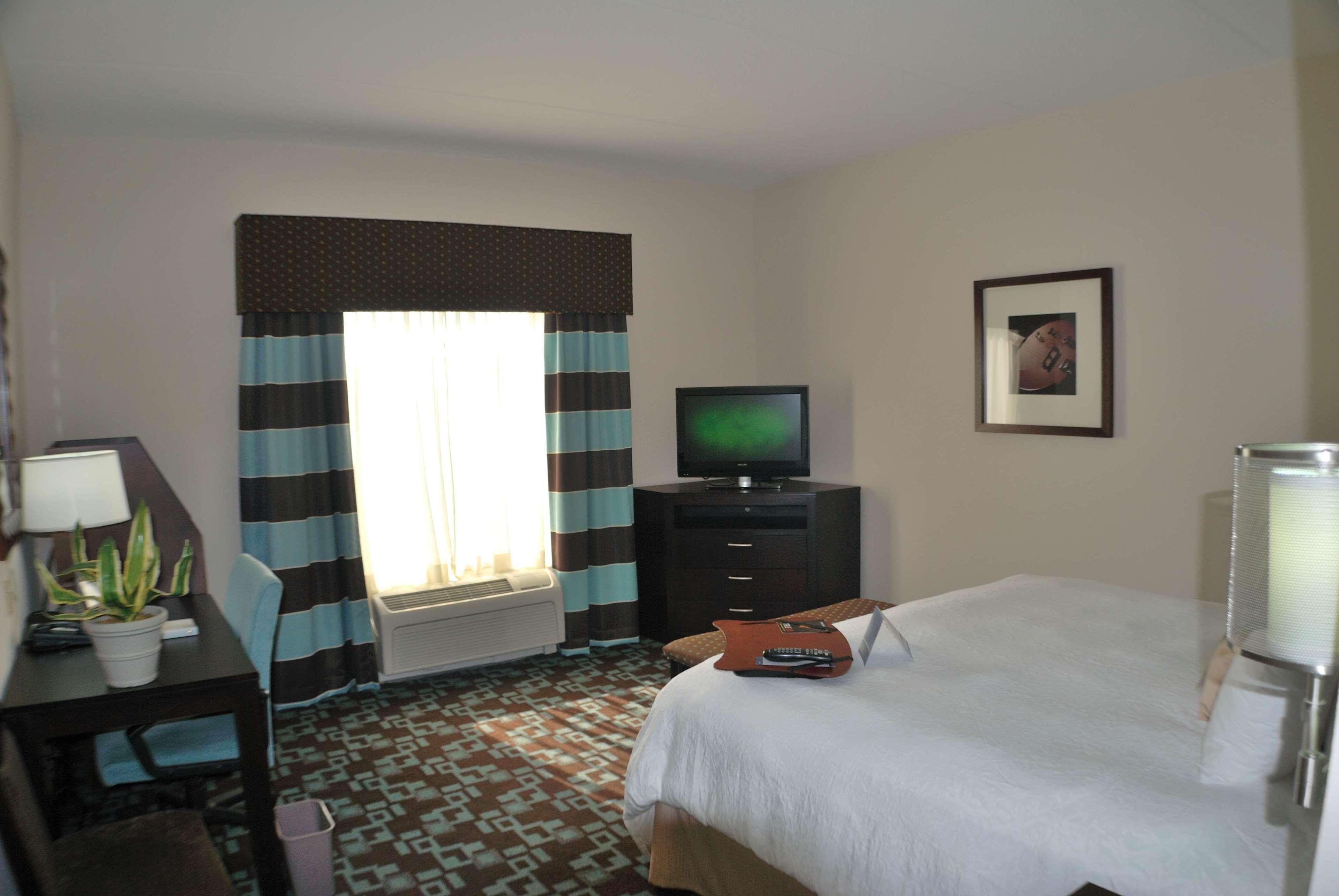 Hampton Inn & Suites Nashville At Opryland Habitación foto